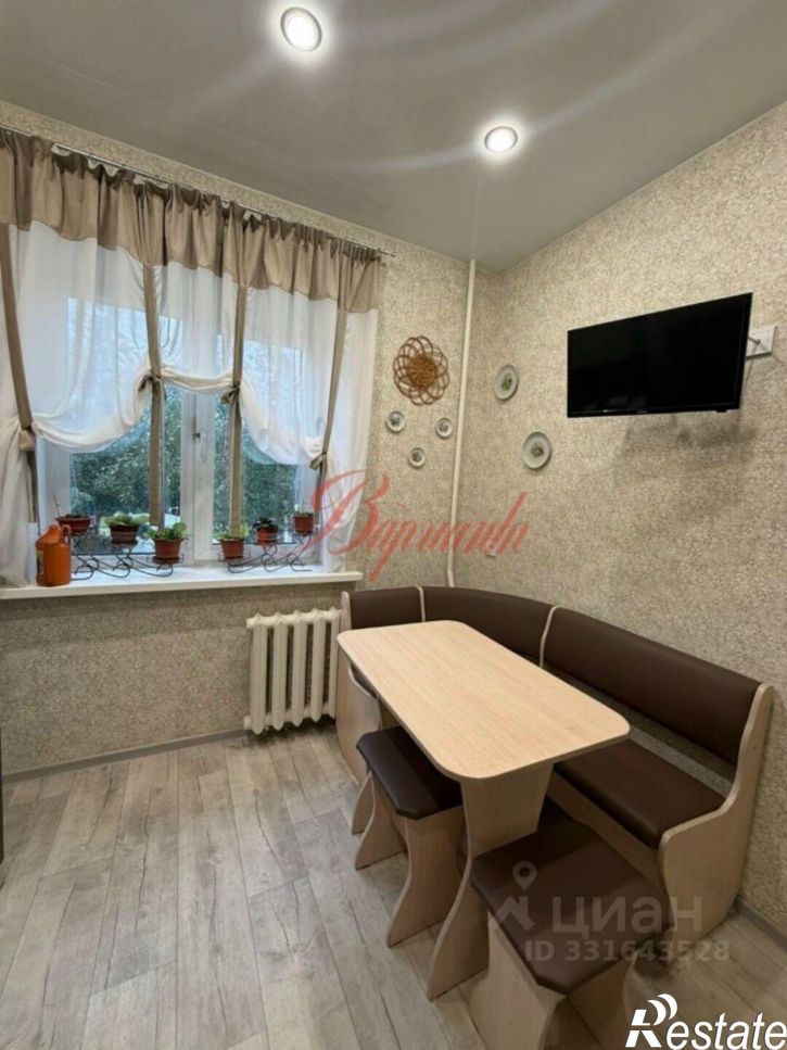 2-комн квартира ул Коновалова, 10,  д. 10