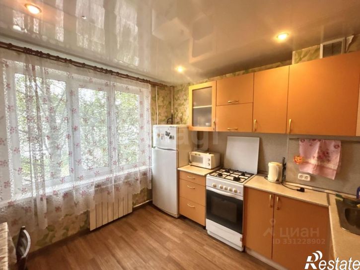 2-комн квартира улица Авиаторов, 2,  д. 2