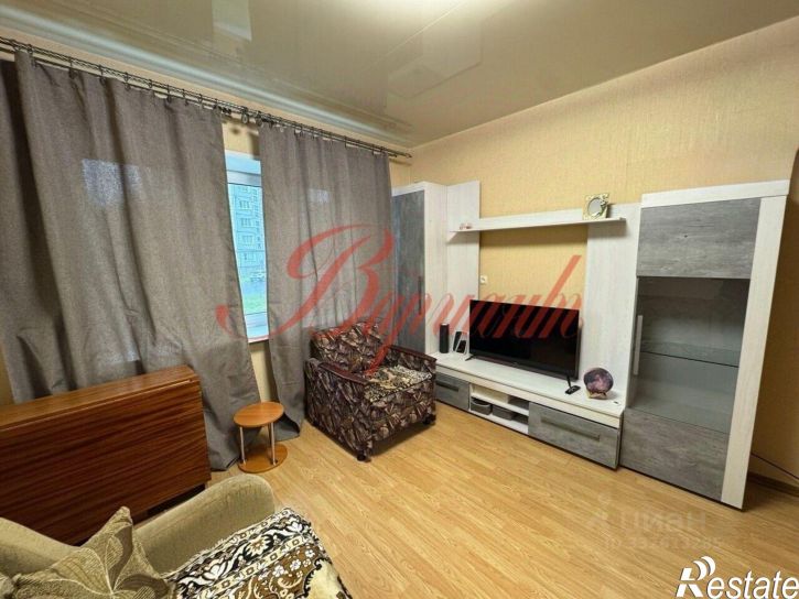 1-комн квартира б-р Строителей, 11,  д. 11
